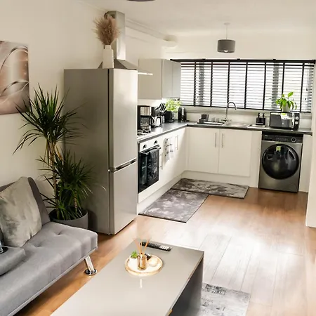 Modern 1 Bed In Greenwich - Wifi - Netflix And Stations Nearby *
