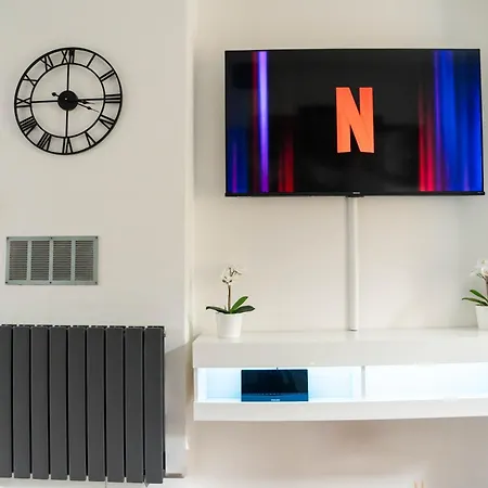 Modern 1 Bed In Greenwich - Wifi - Netflix And Stations Nearby