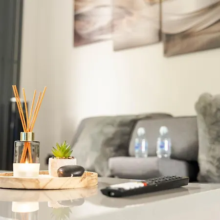 Modern 1 Bed In Greenwich - Wifi - Netflix And Stations Nearby London