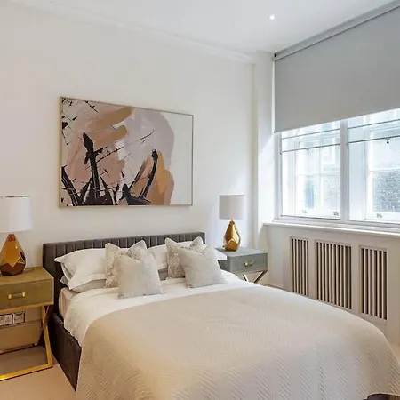 Fabulous 3 Bed In Kensington *