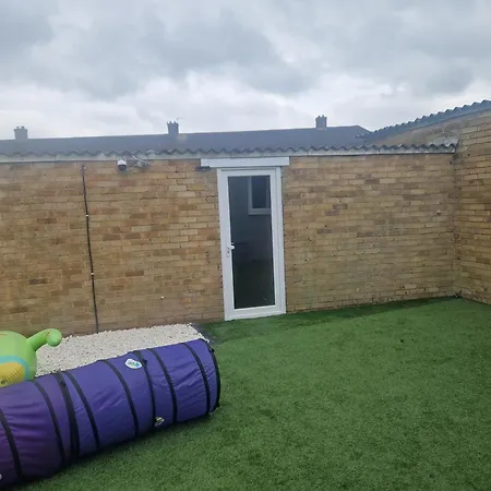 Blake Close House Guest house *