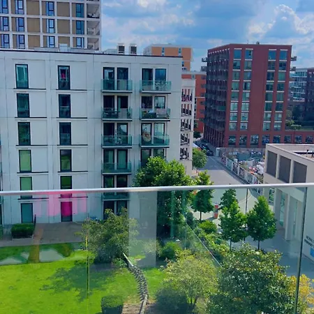 Ds - Entire 1 Bedroom * London