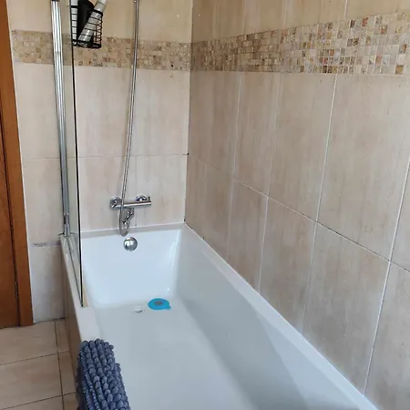 Two Bedroom In Dollis Hill 伦敦