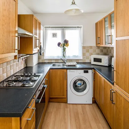 Heart Of London Flat Foxter * אילינג