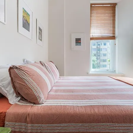 A Spacious With Style * לונדון