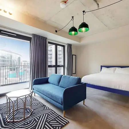 Apartment Home-like Comfort At The Robinson In *