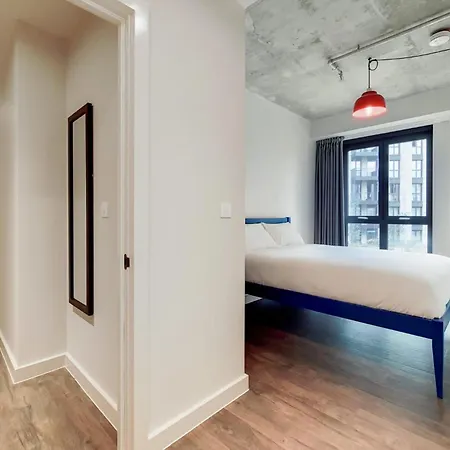 Apartment Home-like Comfort At The Robinson In *