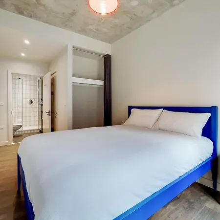 Apartment Home-like Comfort At The Robinson In London