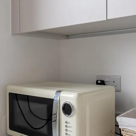Tai Luxury Apartment London