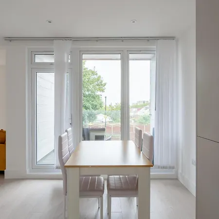Tai Luxury Apartment London