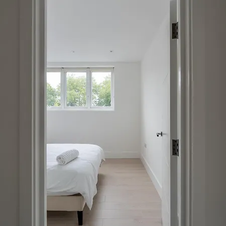 Tai Luxury Apartment *