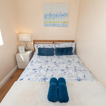 Lovely 3 Bedroom Flat , Aldgate, Tower Hill, Whitechapel London