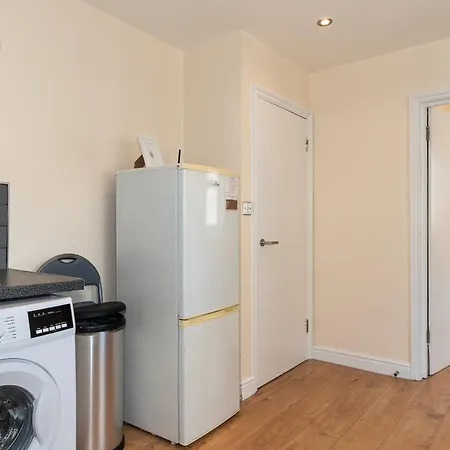 Lovely 3 Bedroom Flat , Aldgate, Tower Hill, Whitechapel