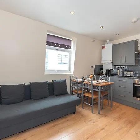 Apartment Lovely 3 Bedroom Flat , Aldgate, Tower Hill, Whitechapel
