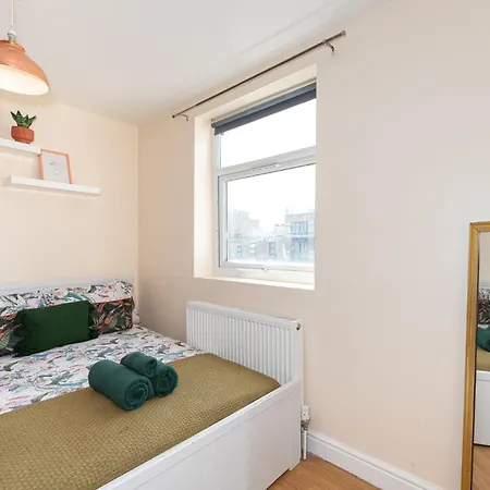Lovely 3 Bedroom Flat , Aldgate, Tower Hill, Whitechapel * London