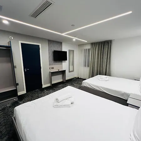 Grand Hotel Ilford