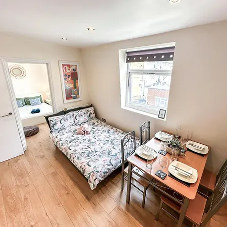 Apartment Lovely 3 Bedroom Flat , Aldgate, Tower Hill, Whitechapel