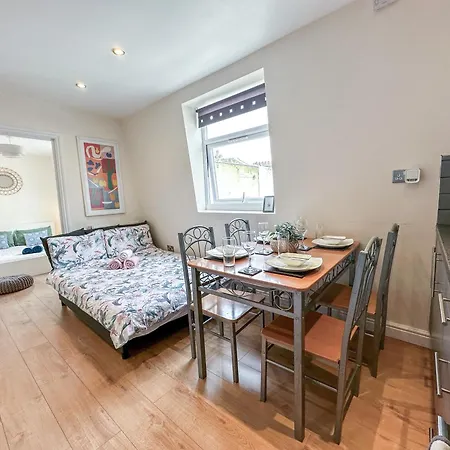 Lovely 3 Bedroom Flat , Aldgate, Tower Hill, Whitechapel