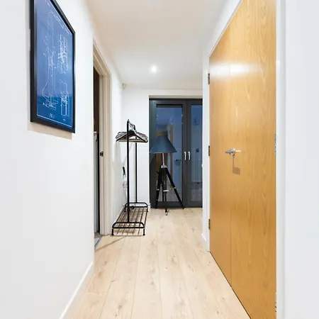 Apartment Modern 2bd Flat Near Victoria London