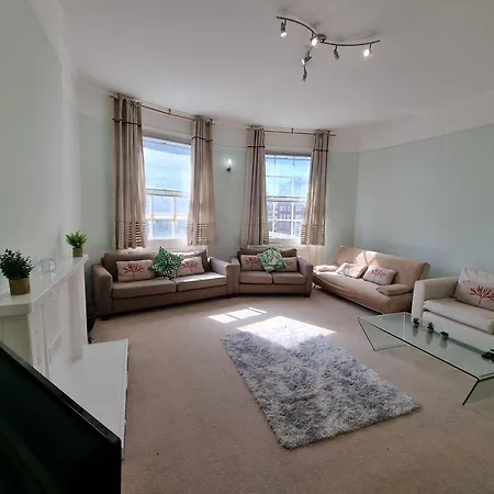Budget Spacious Flat Fits 5 People In W2 * Londres