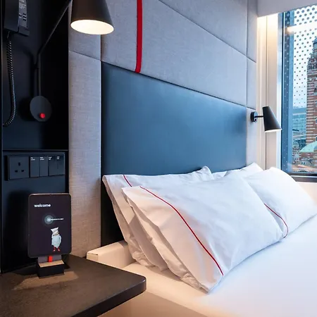 מלון Citizenm Victoria Station לונדון