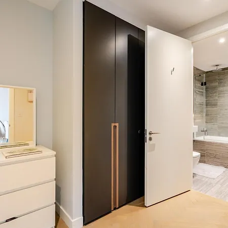 Stunning View Large 1 Bed * Londra