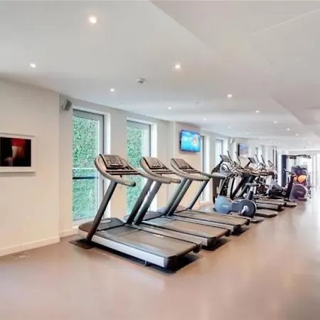 Stunning View Large 1 Bed Daire