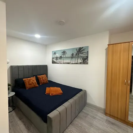 Apartment Luxury Flat In London! E1!f3 *