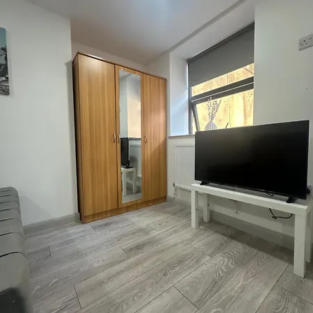 Apartment Luxury Flat In London! E1!f3 *