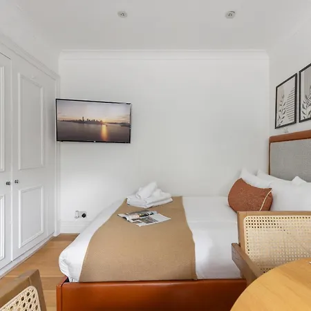 Luxurious Retreat - La Reserve Knightsbridge * London