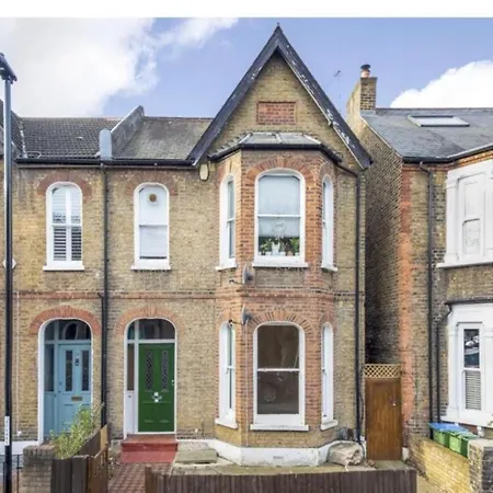 2 Bed Flat Greenwich Apartment