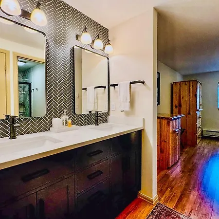 Apartment With Pool Access 2 Mi To Resort! *