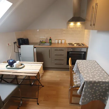 Nice Holiday Studio 15 Mins From Central Appartamento