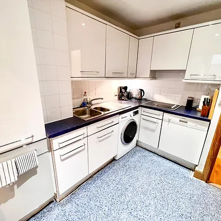 Excellent Entire Between St Pauls Cathedral And Covent Garden *