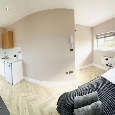 Affittacamere London Heathrow Airport Only 5 Mins To Airport West Drayton (Middlesex)