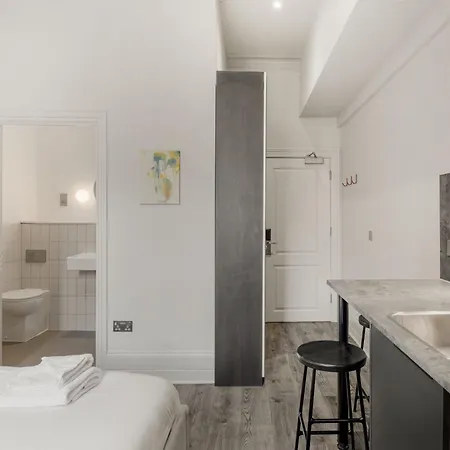 Apartman Modern At Inverness Terrace