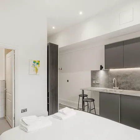 Apartman Modern At Inverness Terrace
