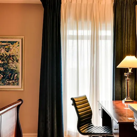 Sheraton Skyline London Heathrow 4*
