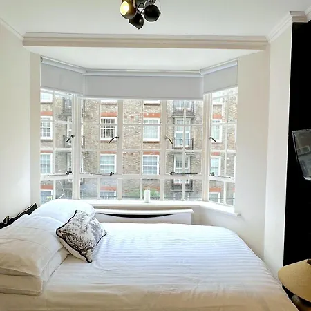South Kensington, Piccolo Paradiso Appartamento Londra