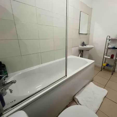 Gray's Road Apartment London