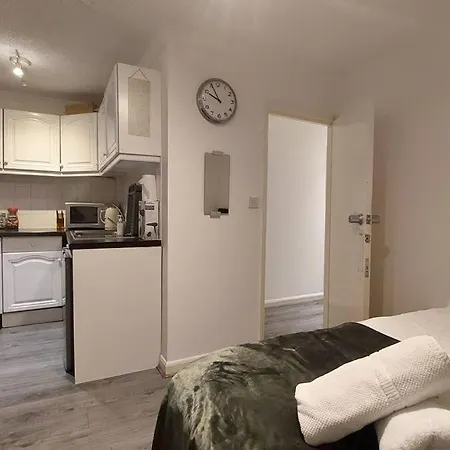 Gray's Road Apartment