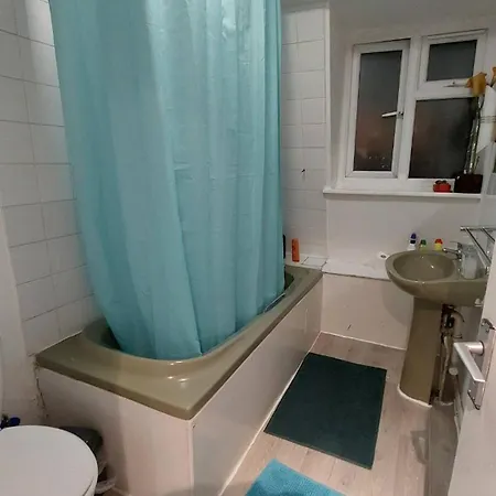 Gray's Road Apartment