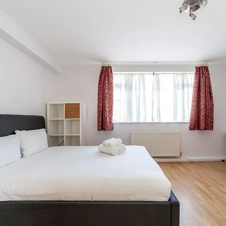 And Stylish Flat Near Regent's Park London