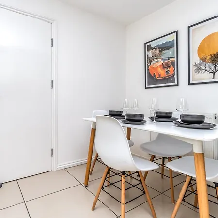 Cosy In Whitechapel Guest house London