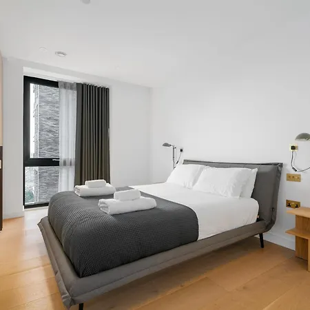 Apartment Kings Cross - Luxury 3 Bed Apartment, Private Balcony *