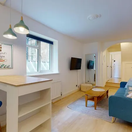 Superior 1 - Bed In Maida Vale * ロンドン