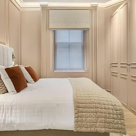Ultra Luxury Holland Park *