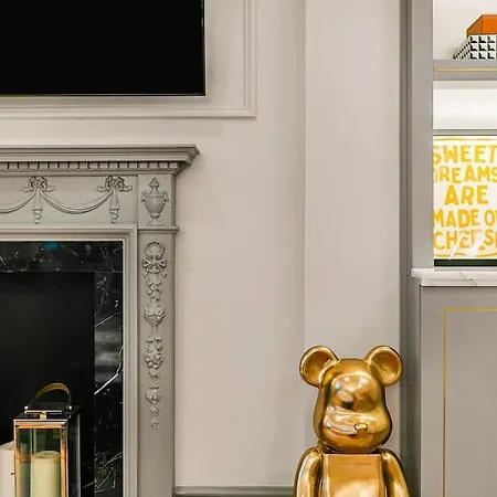 Ultra Luxury Holland Park Apartment London