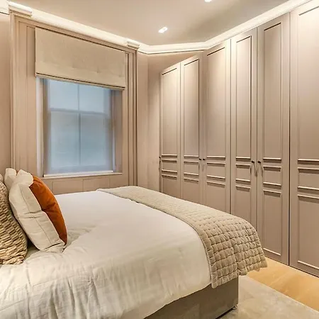Ultra Luxury Holland Park *