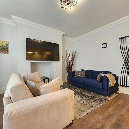 Trendy One Bedroom *